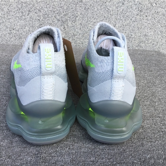 Women's Nike Air Max Flyknit scorpion - Picture 9 of 13